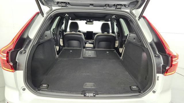 Used 2026 Volvo XC60 B5 Core AWD/4WD image 67
