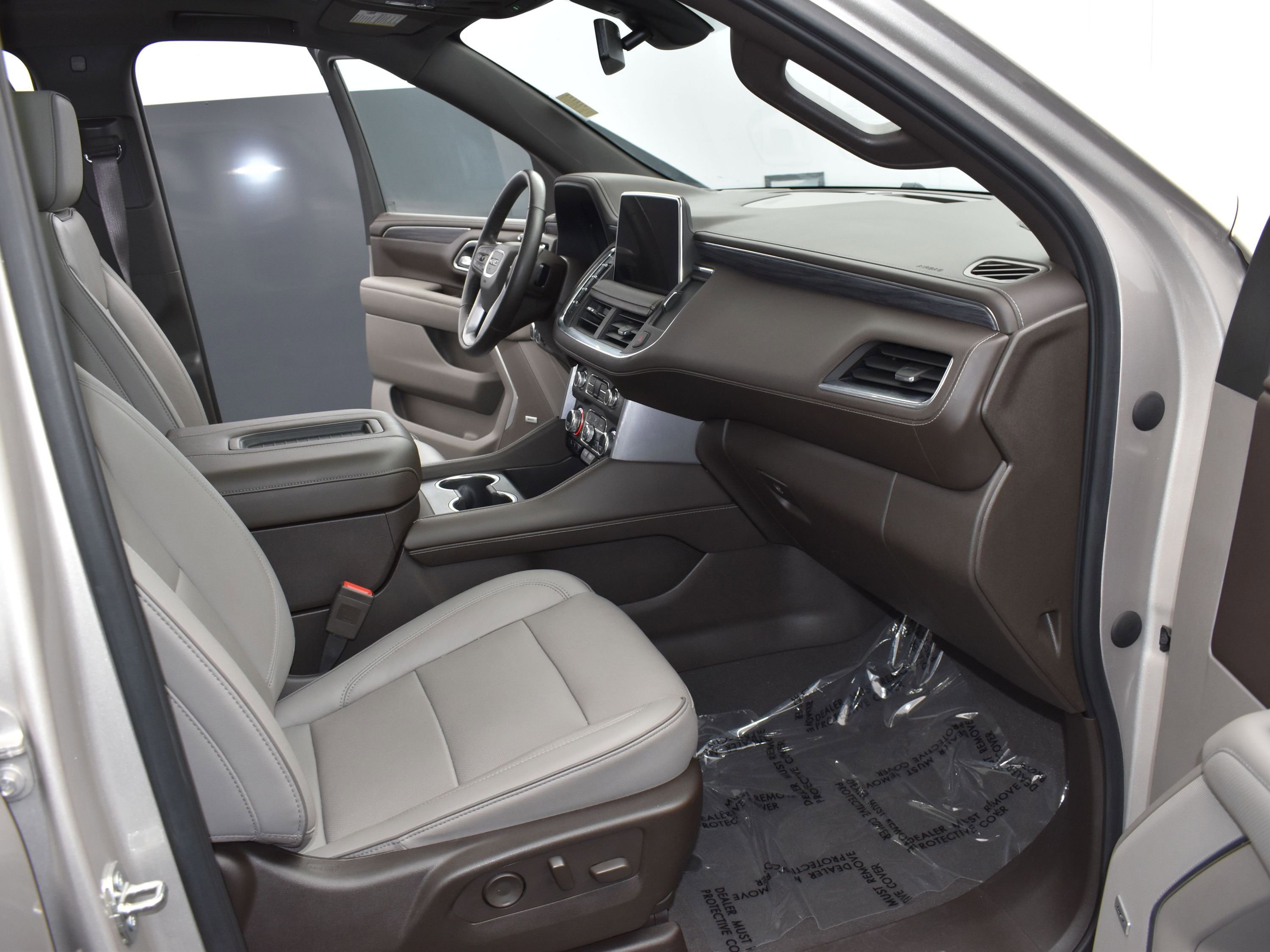 Used 2021 GMC Yukon SLT w/ SLT Premium Package image 21