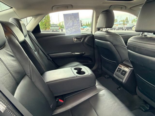 Used 2015 Toyota Avalon XLE Touring FWD image 31