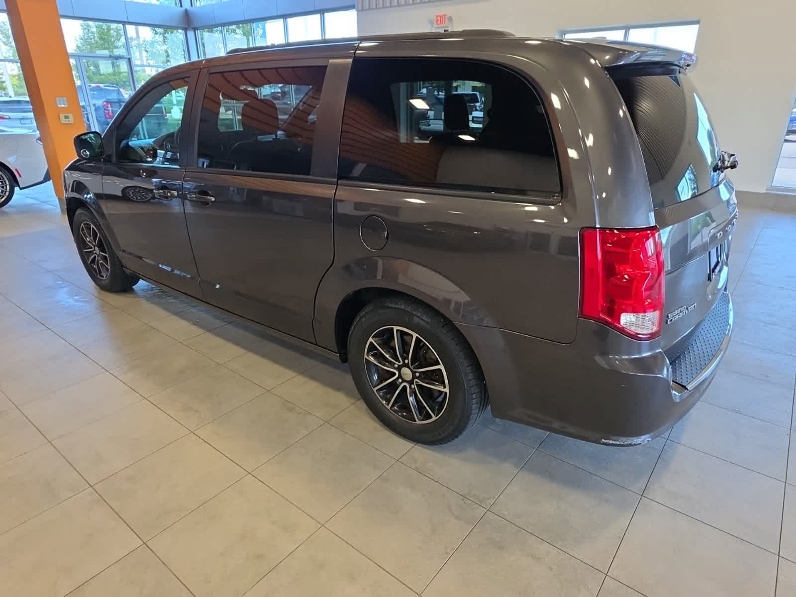 Used 2018 Dodge Grand Caravan GT FWD image 12