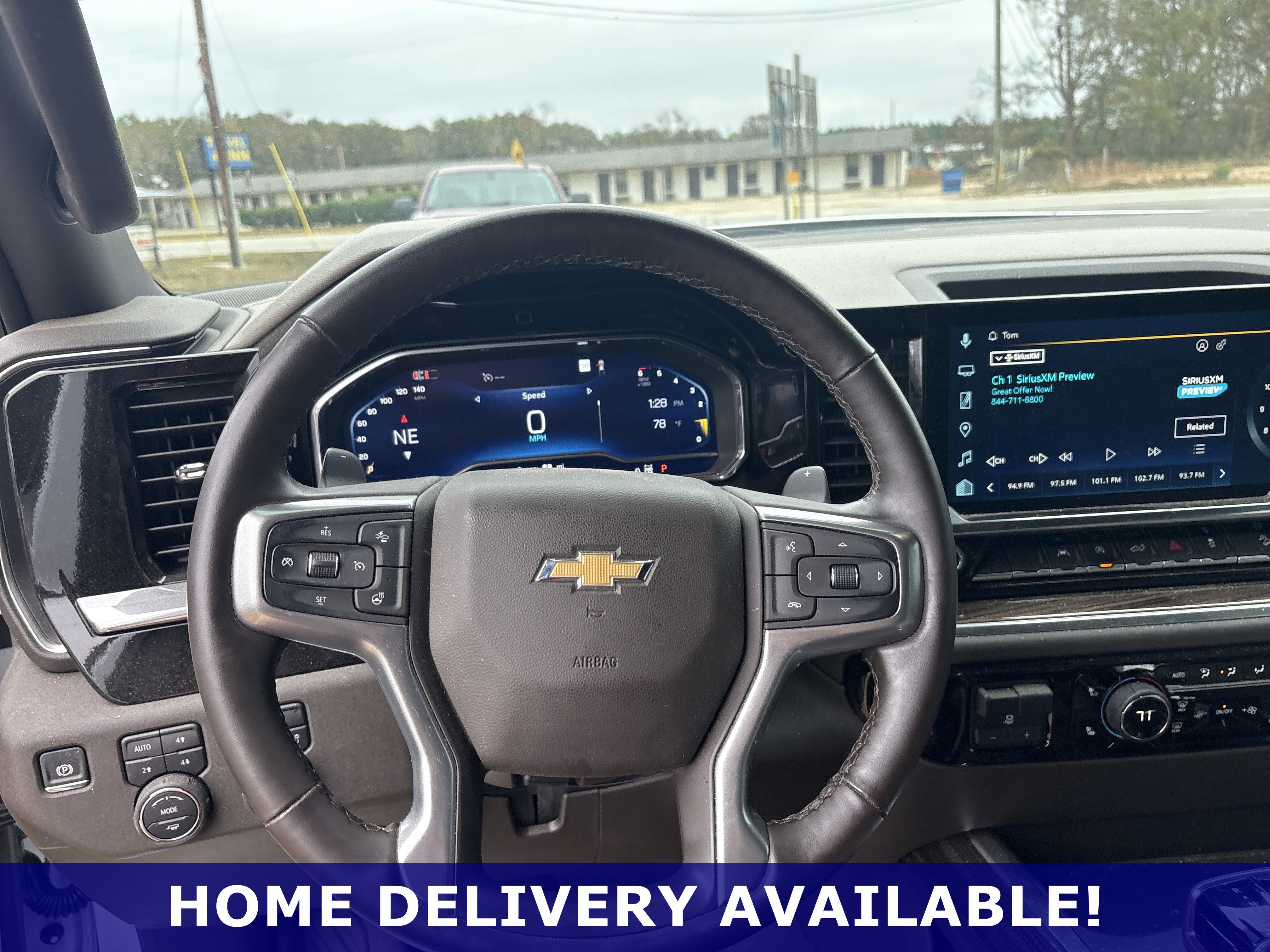 Used 2025 Chevrolet Silverado 1500 LT image 14
