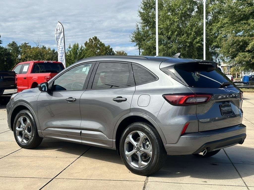 Used 2024 Ford Escape ST-Line image 26