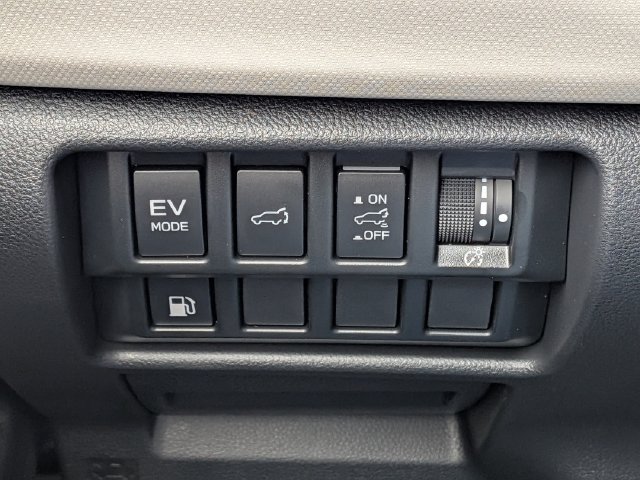 Used 2025 Subaru Forester Limited AWD/4WD image 18