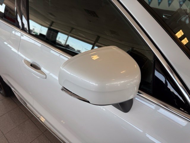 Used 2018 Volvo XC60 T6 Inscription w/ Luxury Seat Package AWD/4WD image 12