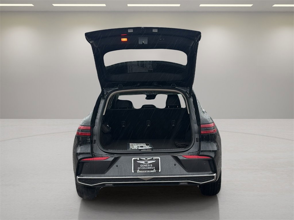 New 2026 Genesis GV70 2.5T Select image 9