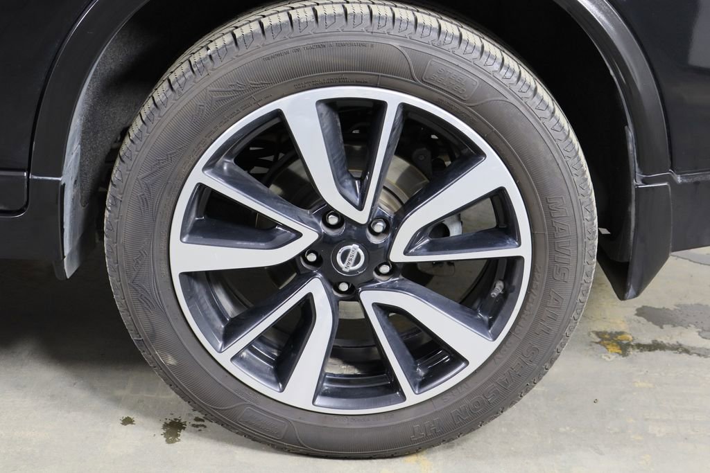 Used 2019 Nissan Rogue SL w/ Premium Package image 37