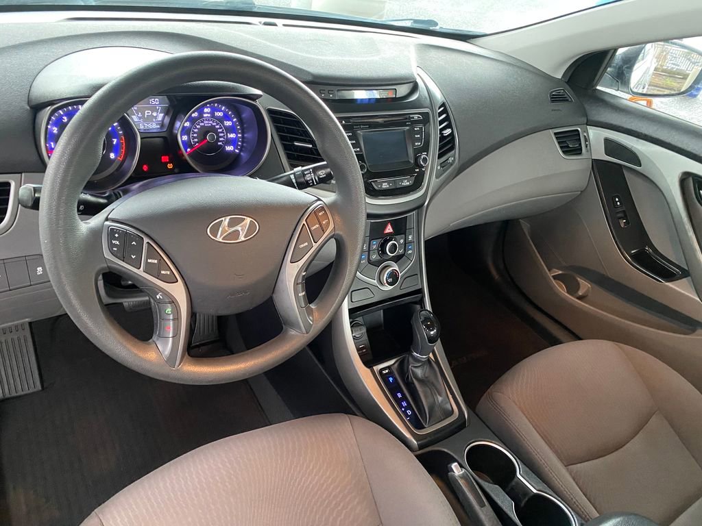 Used 2016 Hyundai Elantra SE w/ Option Group 02 FWD image 30