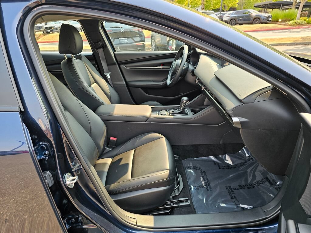Used 2020 MAZDA MAZDA3 Sedan w/ Select Package FWD image 28