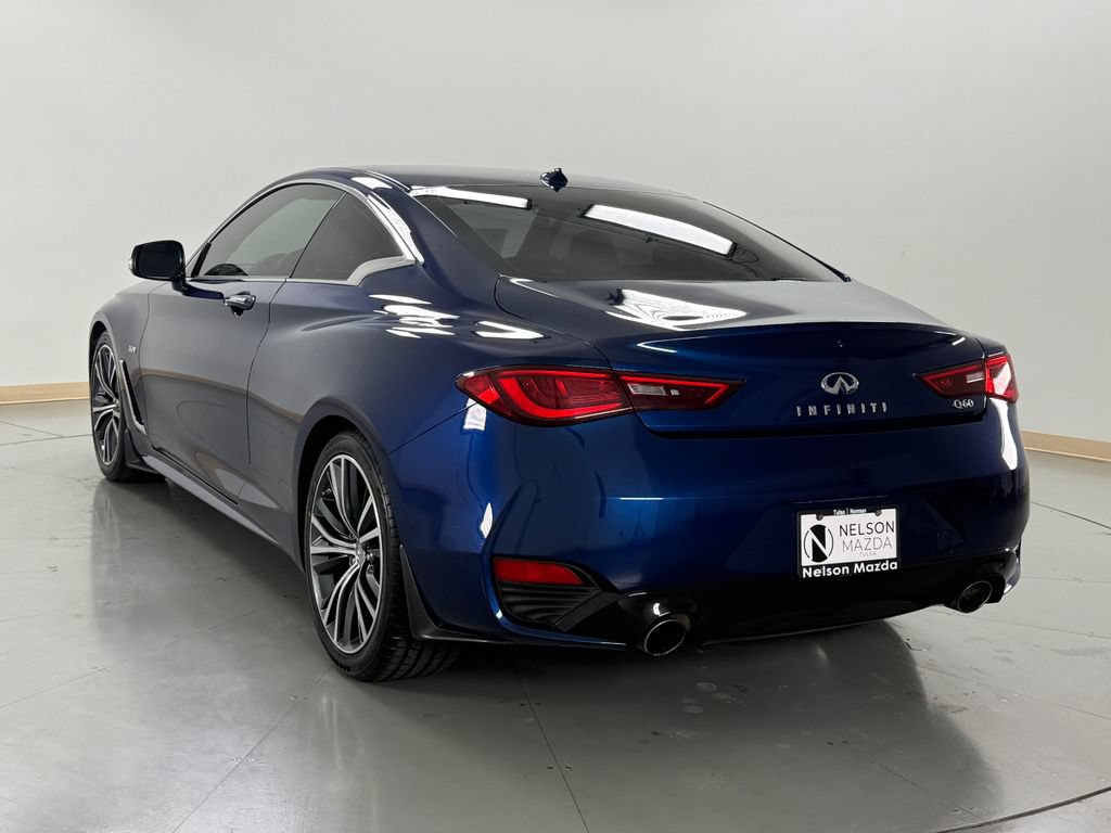 Used 2017 INFINITI Q60 3.0t w/ Cargo Package RWD image 8