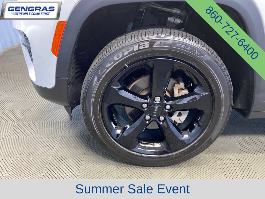 Used 2023 Jeep Grand Cherokee Altitude AWD/4WD image 49