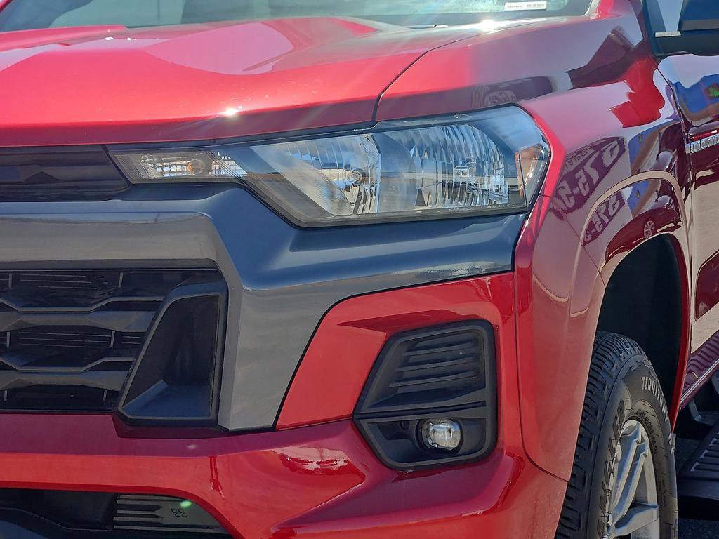 Used 2024 Chevrolet Colorado LT w/ LT Convenience Package RWD image 18