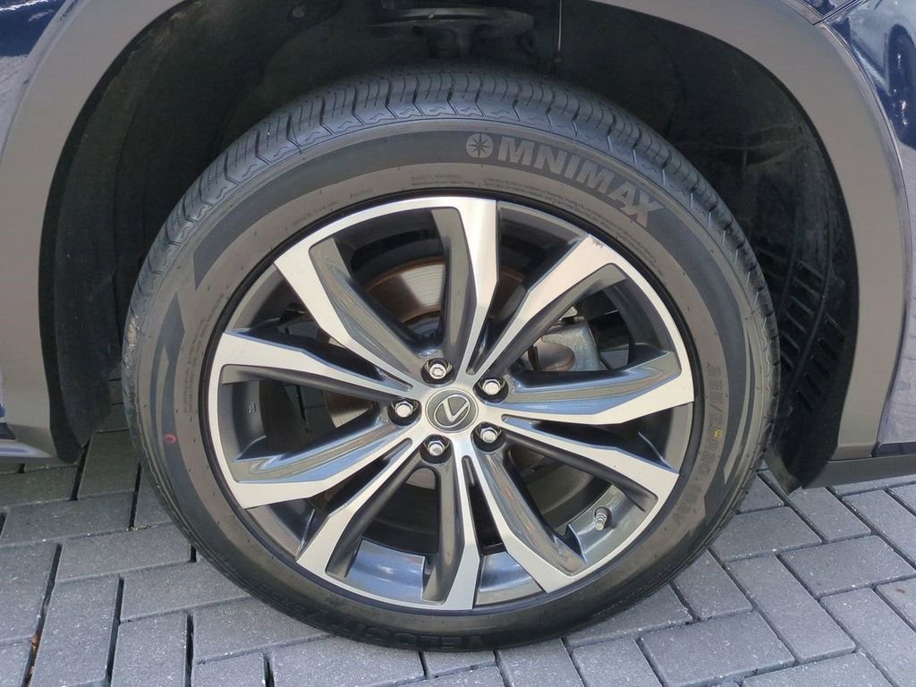 Used 2020 Lexus RX 350L FWD w/ Premium Package image 11