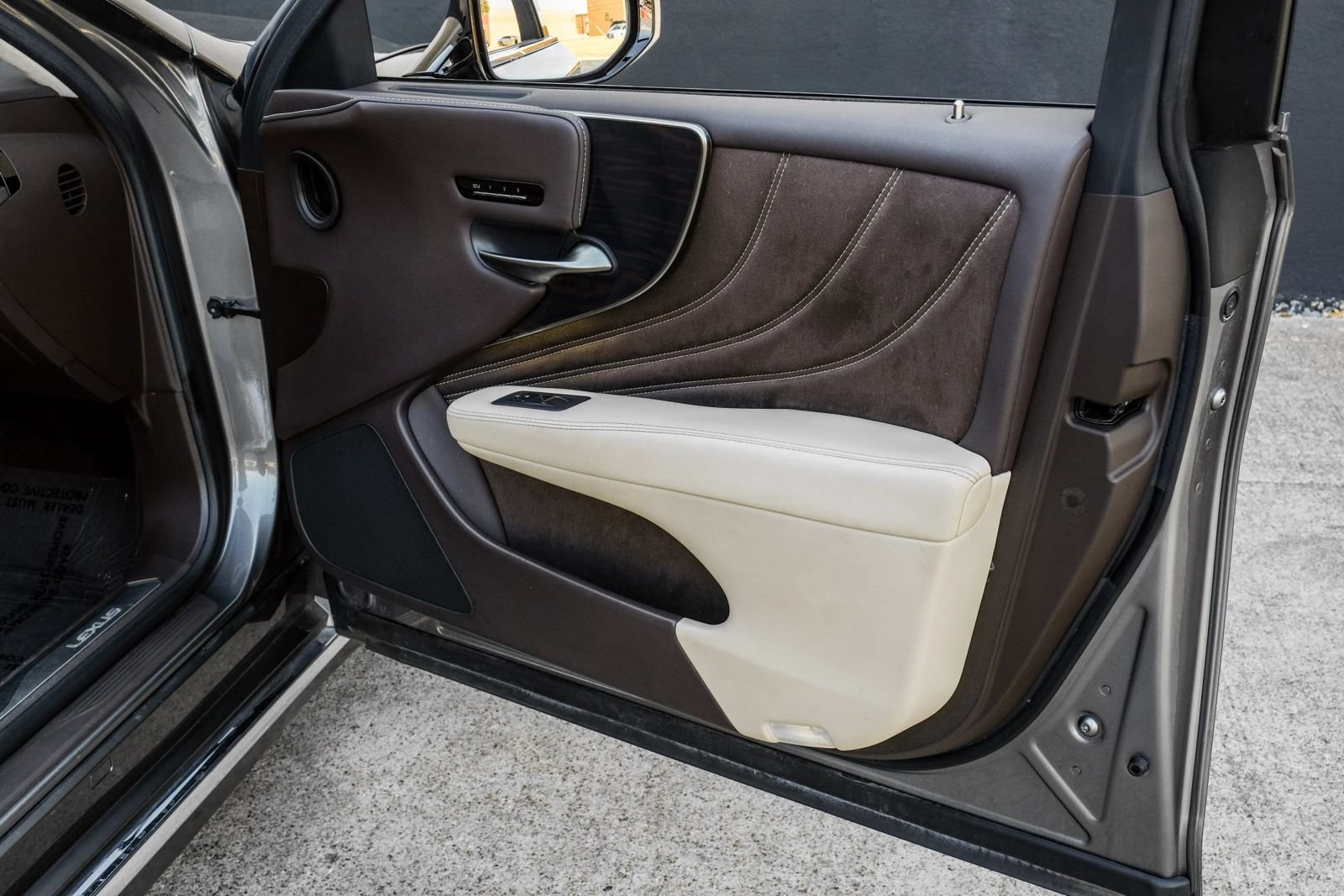 Used 2018 Lexus LS 500 AWD w/ Interior Upgrade Package image 43
