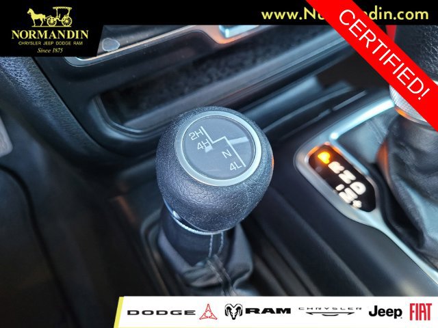 Certified 2024 Jeep Wrangler Unlimited Sahara AWD/4WD image 13