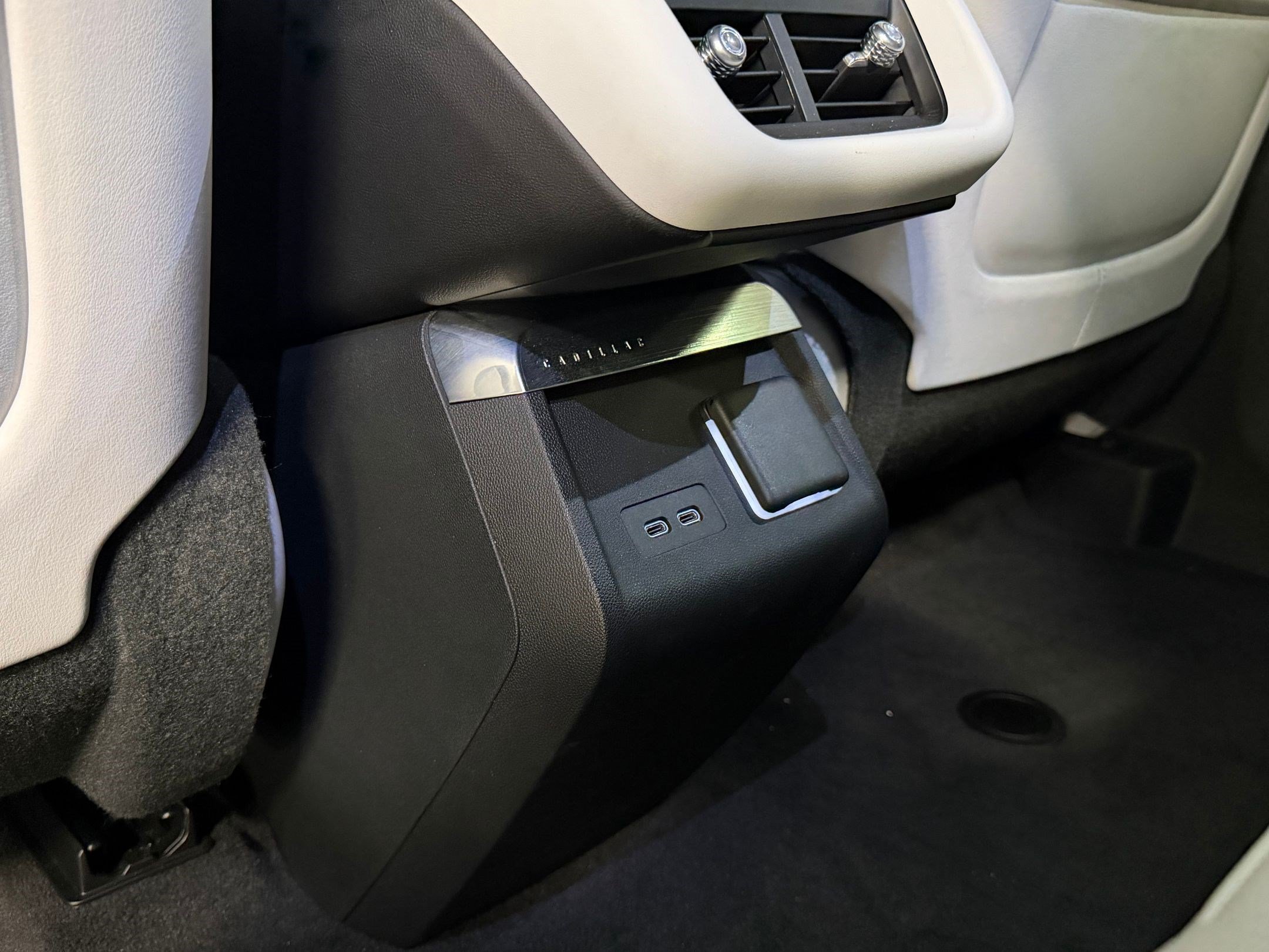 Certified 2024 Cadillac Lyriq Sport RWD image 41