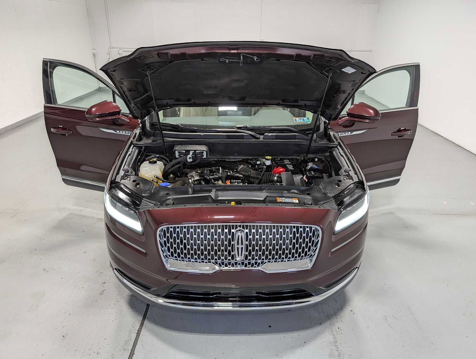 Certified 2022 Lincoln Nautilus Reserve w/ Class II Trailer Tow Package AWD/4WD image 13