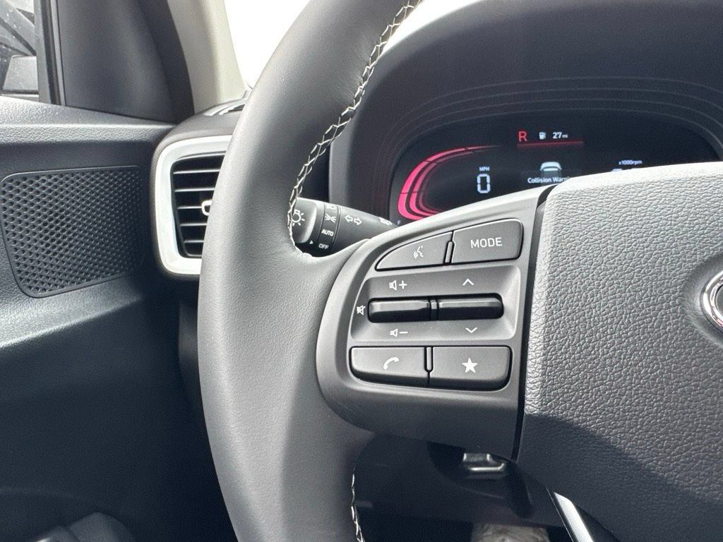 New 2026 Hyundai Venue SEL FWD image 15