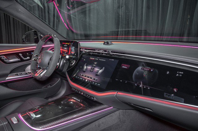 New 2026 Mercedes-Benz E 53 AMG e 4MATIC Sedan image 16