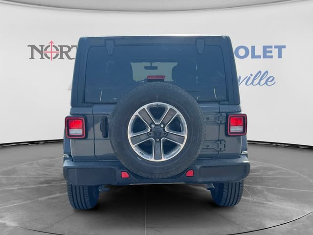 Used 2022 Jeep Wrangler Unlimited Sahara AWD/4WD image 4