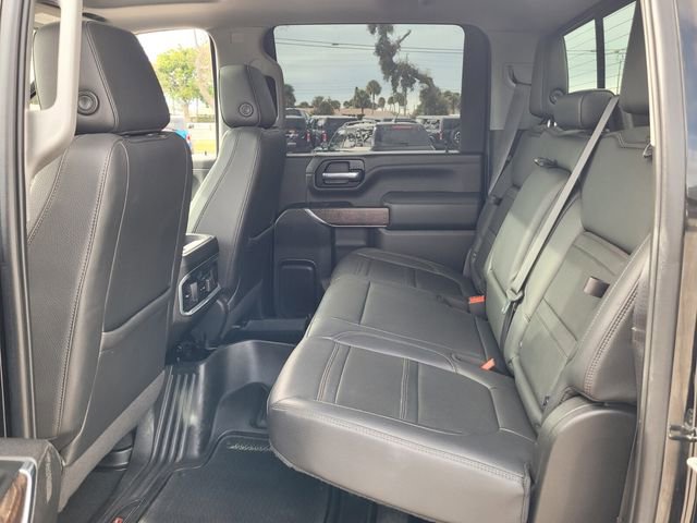 Used 2022 GMC Sierra 3500 Denali w/ Denali Black Diamond Edition image 14