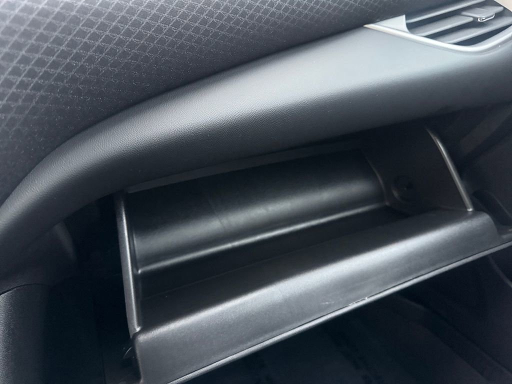 Certified 2025 Chevrolet Malibu RS image 23