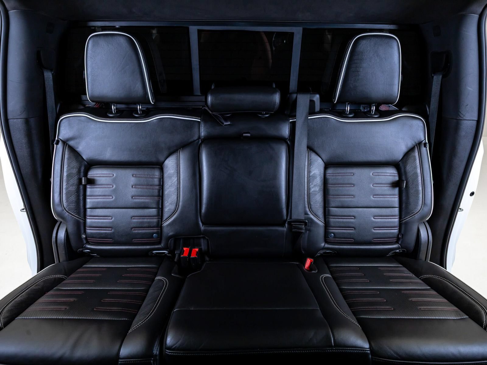 Used 2023 GMC Sierra 1500 AT4X AWD/4WD image 33