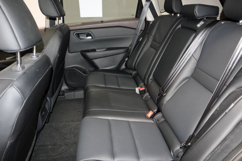Certified 2023 Nissan Rogue SV w/ SV Premium B Package AWD/4WD image 22