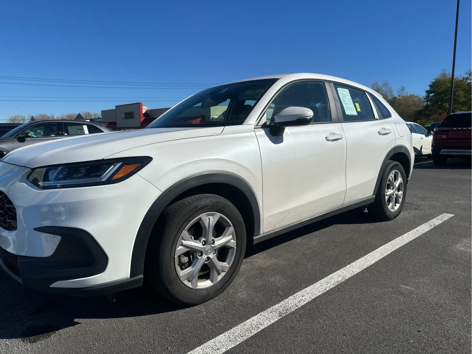 Used 2025 Honda HR-V LX image 1