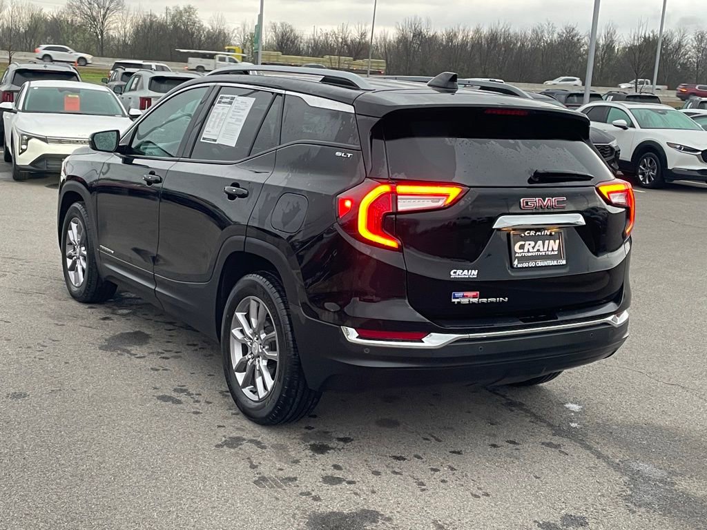 Used 2023 GMC Terrain SLT image 5