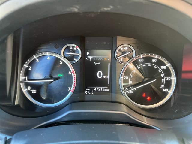 Used 2022 Lexus GX 460 Luxury w/ Sport Design Package AWD/4WD image 21