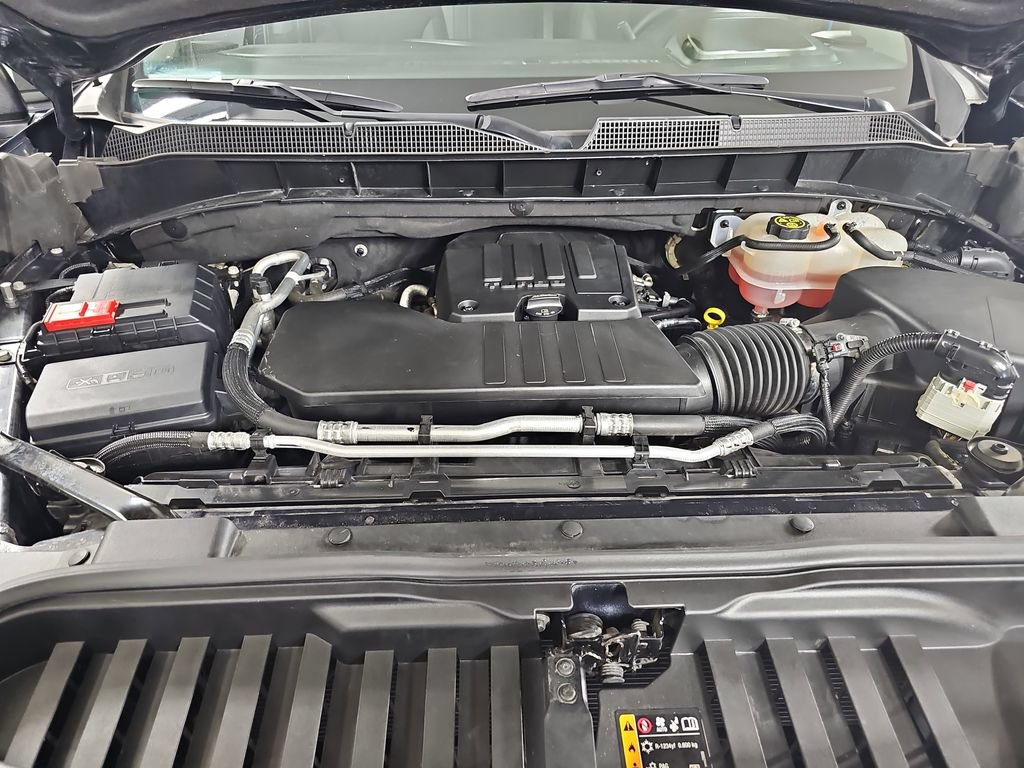 Certified 2024 Chevrolet Silverado 1500 LT AWD/4WD image 35