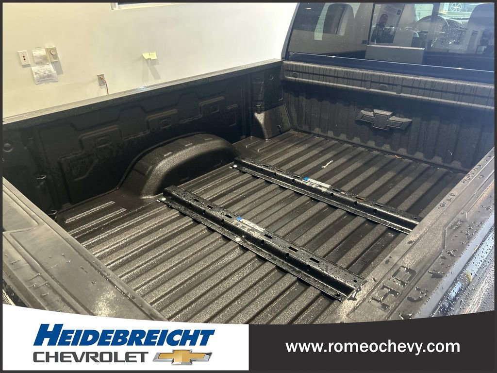 Used 2023 Chevrolet Silverado 2500 LTZ w/ LTZ Convenience Package image 36