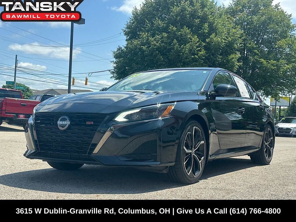 Used 2023 Nissan Altima 2.5 SR w/ SR Premium Package FWD video 1