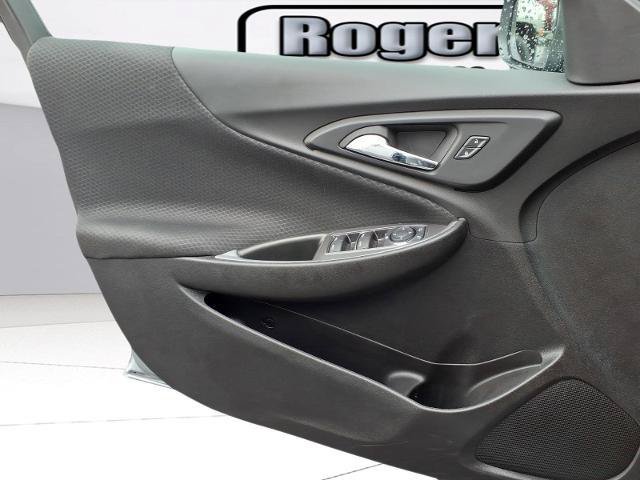 Used 2025 Chevrolet Malibu RS FWD image 19