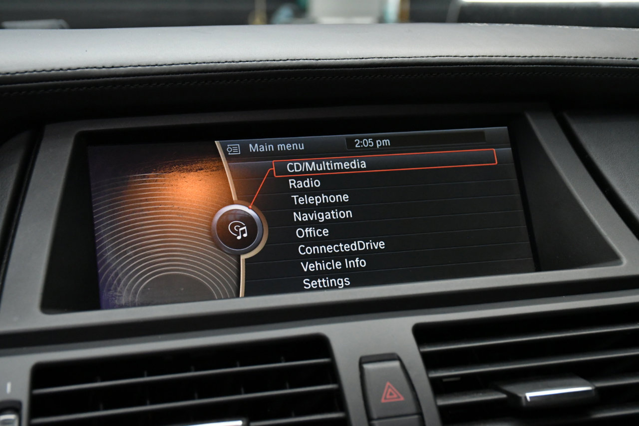 Used 2014 BMW X6 M image 48