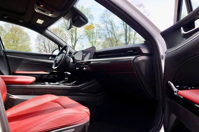 Used 2025 Kia K5 GT-Line w/ GT-Line Premium Package image 41