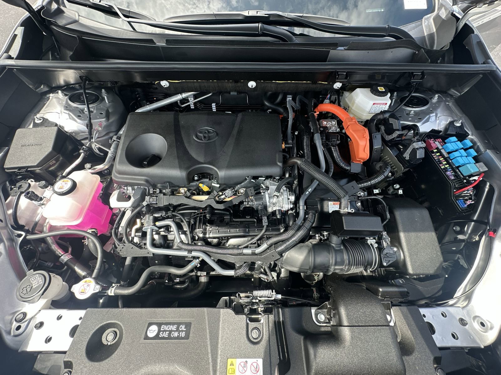 Used 2025 Toyota RAV4 LE AWD/4WD image 33