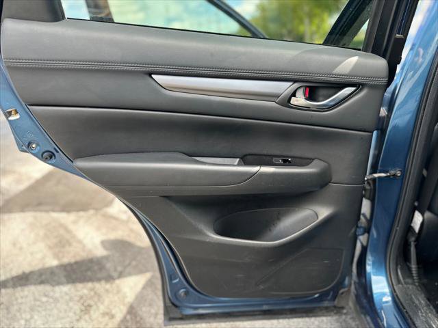 Used 2018 MAZDA CX-5 Touring image 18