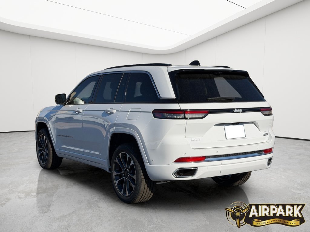 New 2025 Jeep Grand Cherokee Overland w/ Adv Protech Group III AWD/4WD image 7