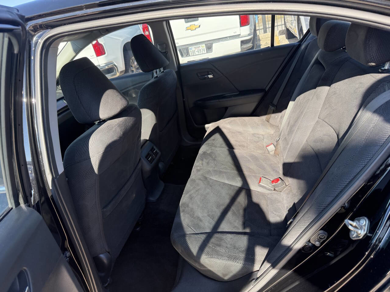 Used 2016 Honda Accord EX image 13