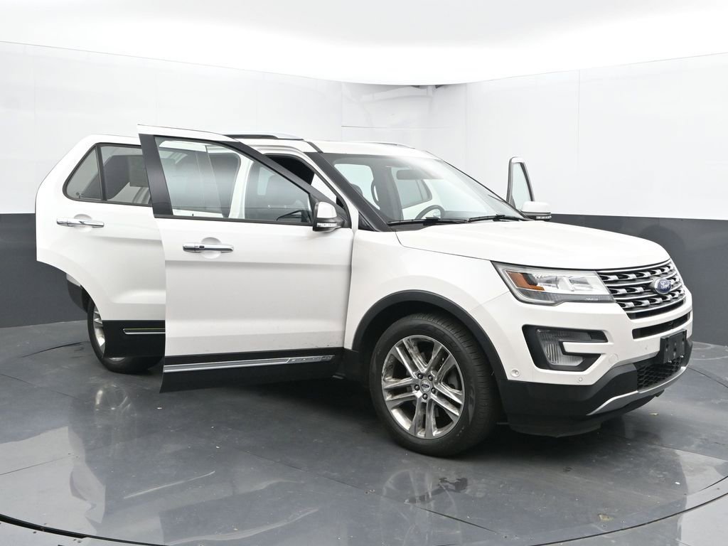Used 2017 Ford Explorer Limited w/ Equipment Group 301A image 56