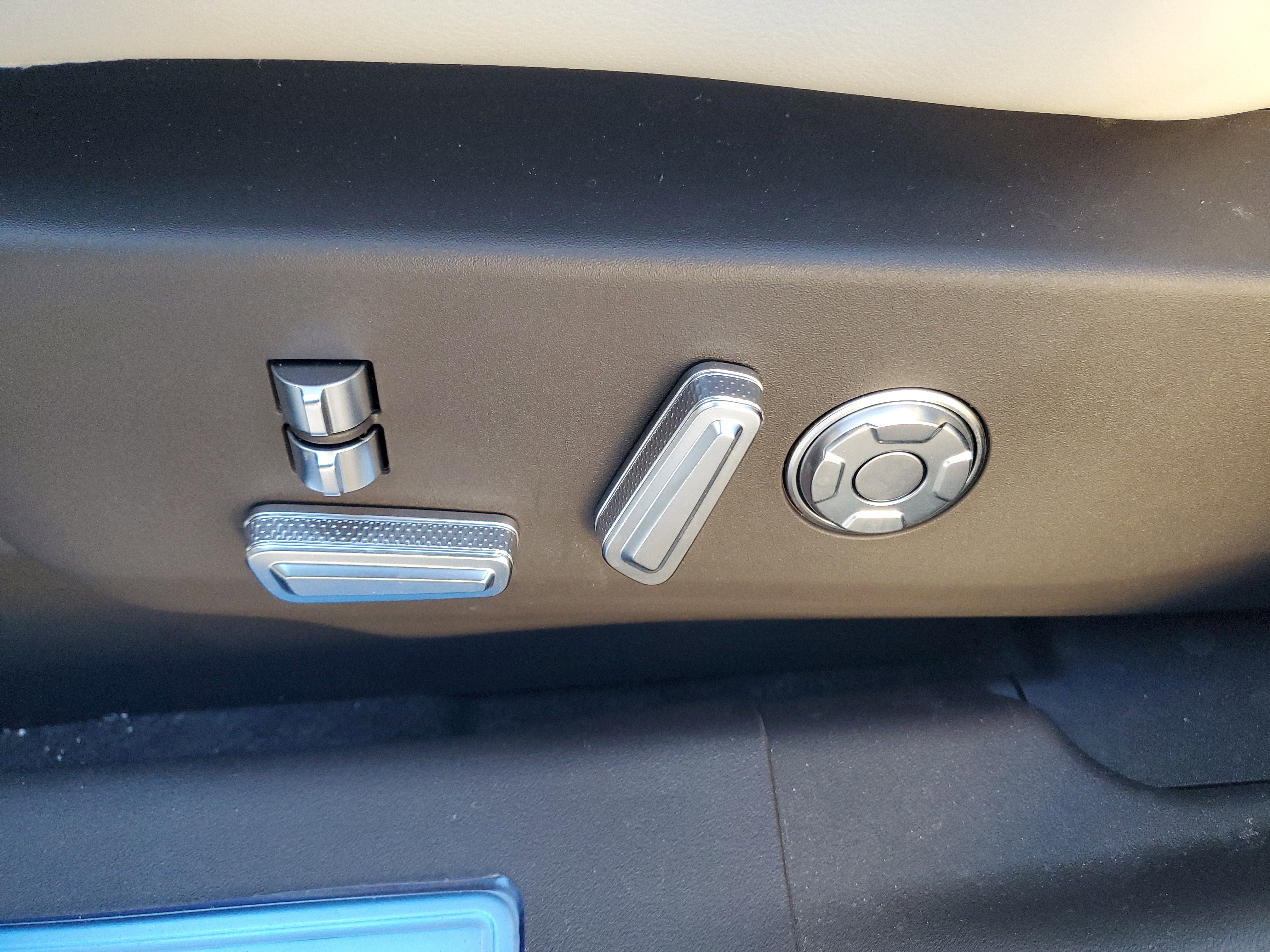 New 2026 Lincoln Nautilus Black Label AWD/4WD image 12