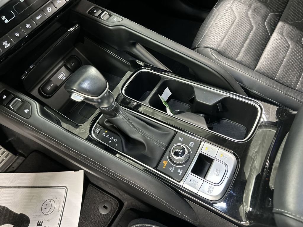 Used 2021 Kia Telluride SX w/ SX Prestige Package AWD/4WD image 18