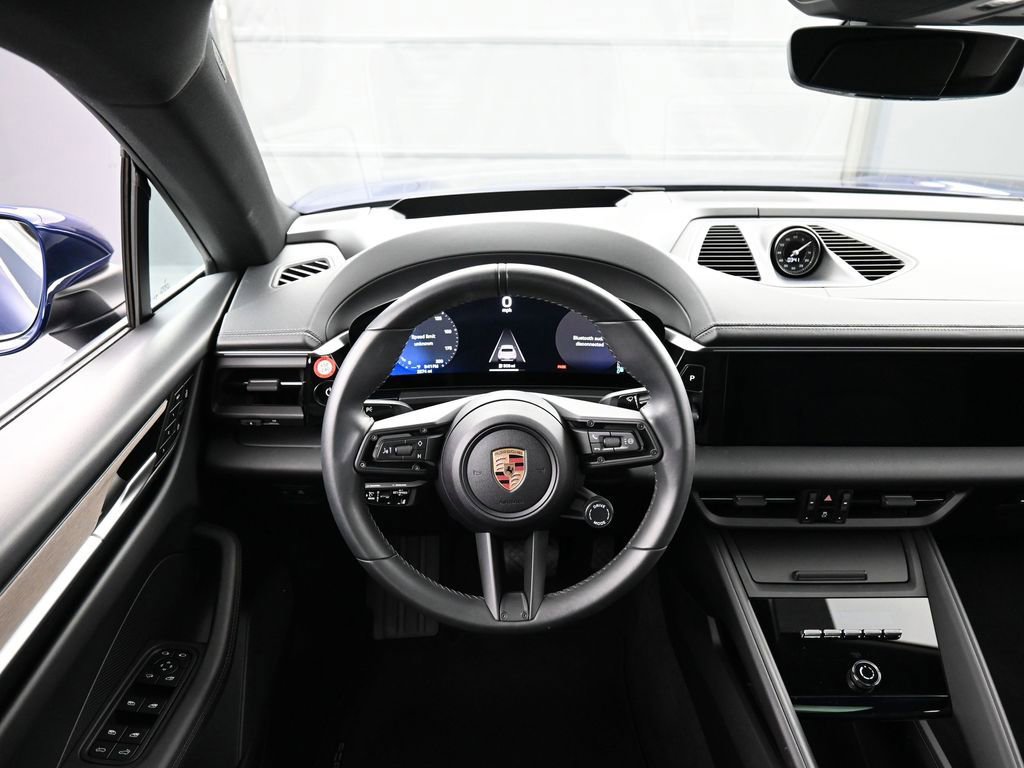 Certified 2024 Porsche Macan 4 Electric image 18