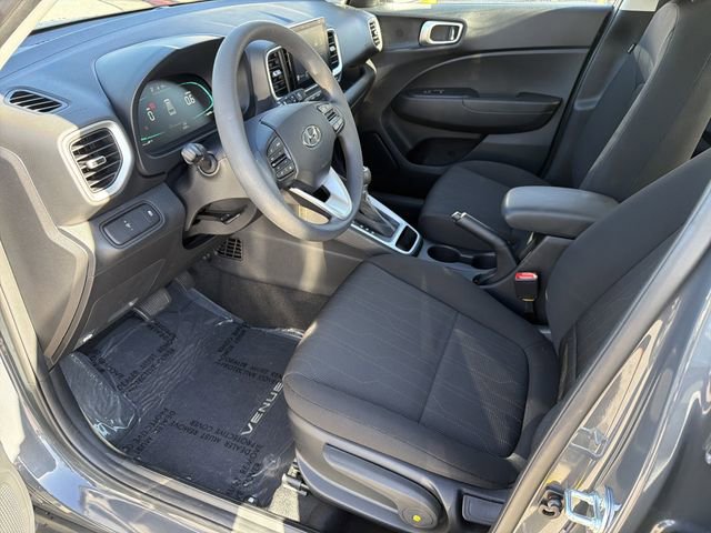 Used 2024 Hyundai Venue SE image 9