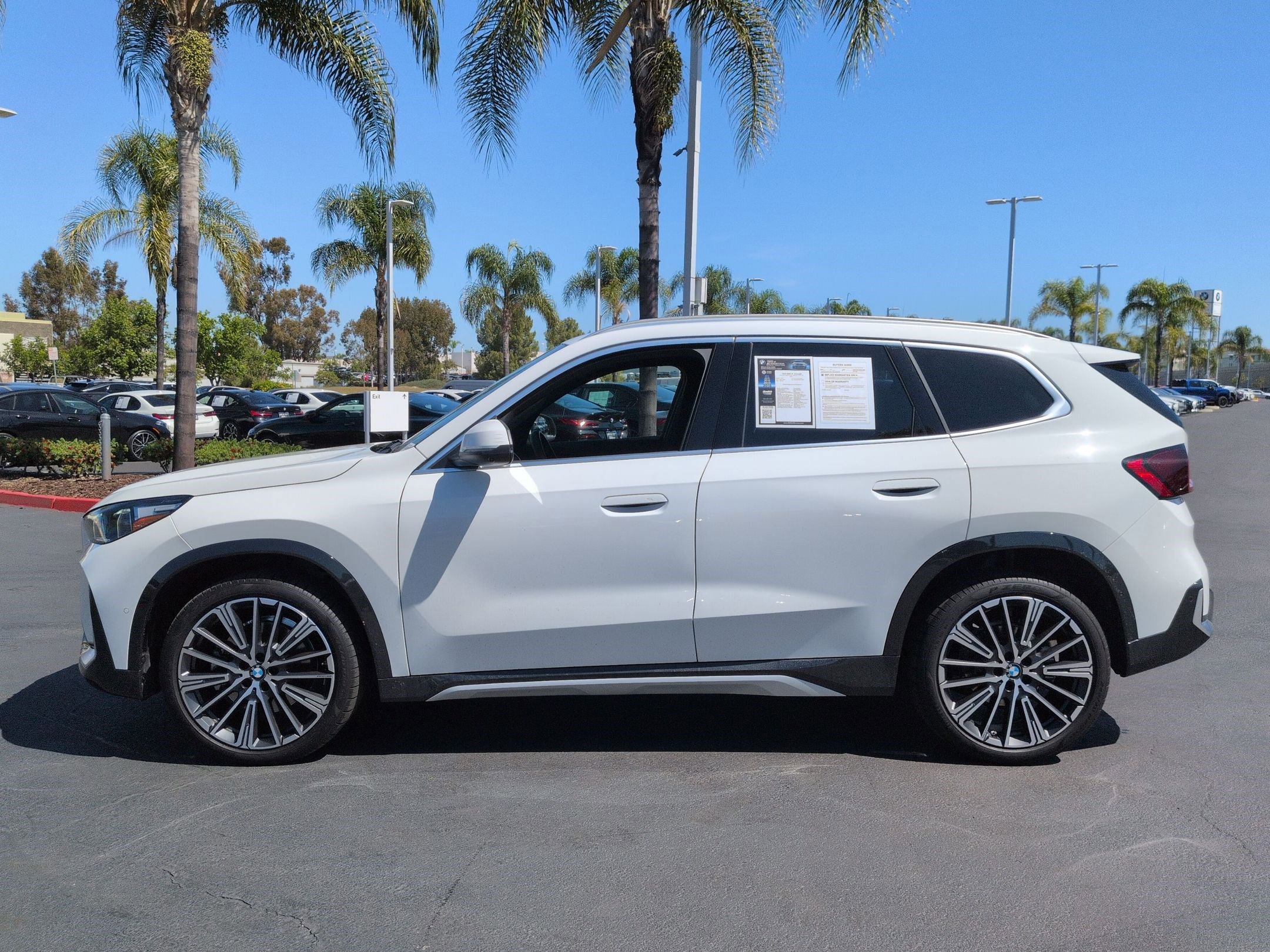 Used 2025 BMW X1 xDrive28i w/ Technology Package AWD/4WD image 7