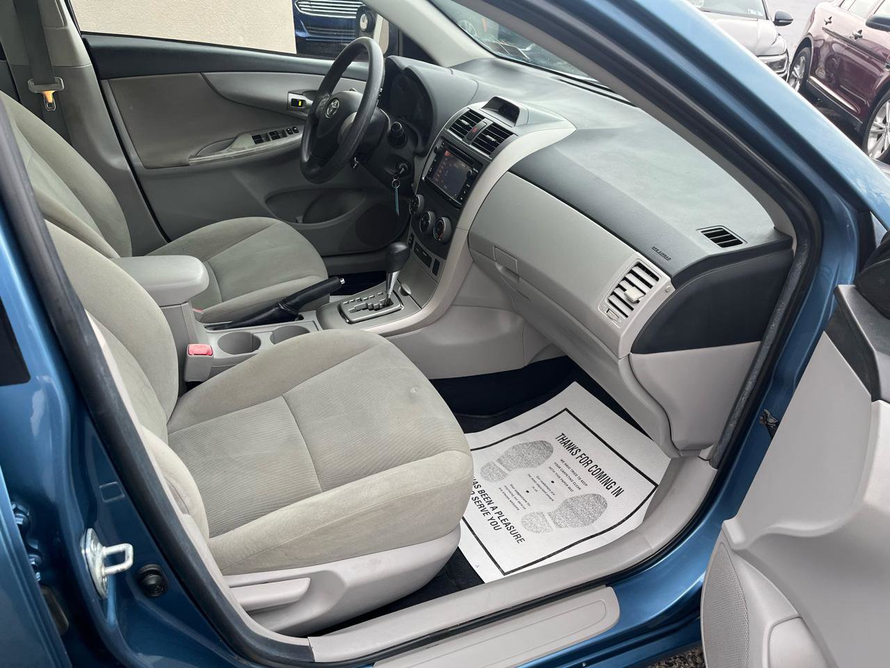 Used 2013 Toyota Corolla LE FWD image 24