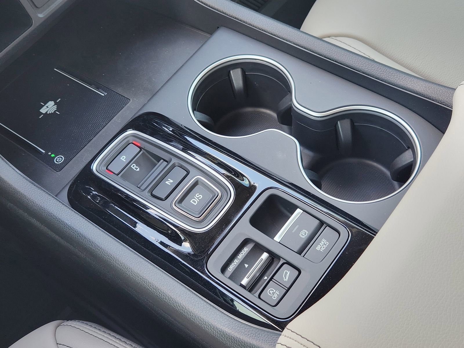 New 2026 Honda Pilot Touring image 19