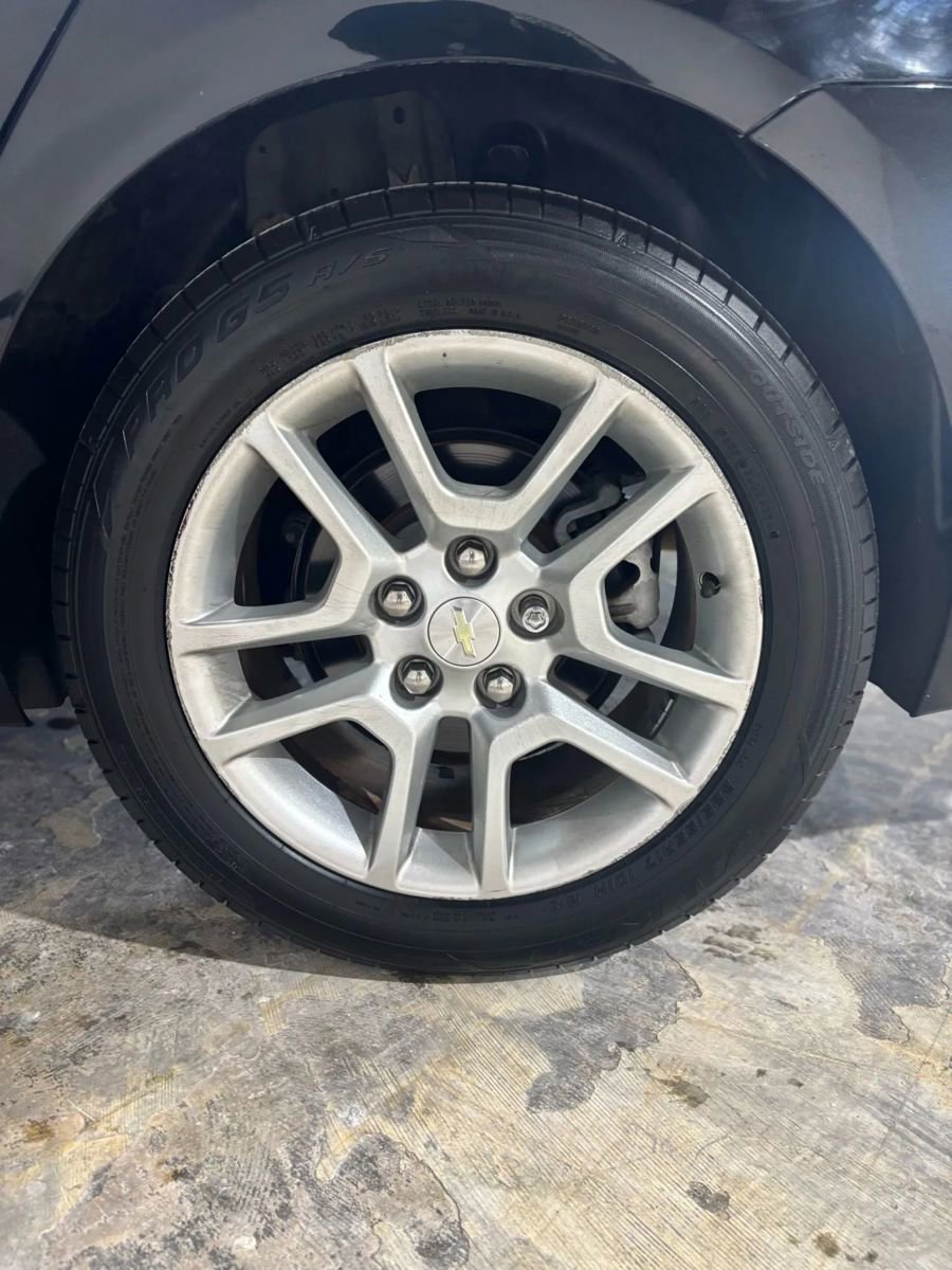 Used 2016 Chevrolet Malibu LT w/ Power Convenience Package image 15