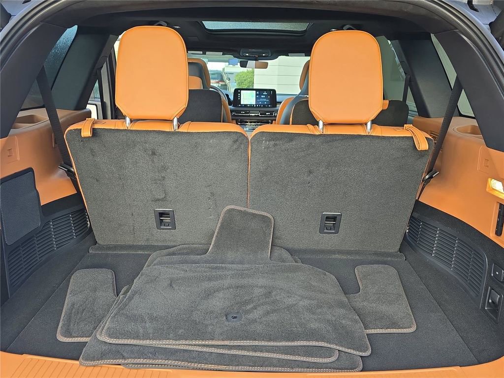 New 2025 Lincoln Aviator Black Label w/ Jet Appearance Package image 31